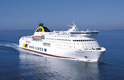Compara?i ?i rezerva?i biletele Aegeon Pelagos pentru Piraeus, Anafi, Chalki ?i mai mult cu AFerry!